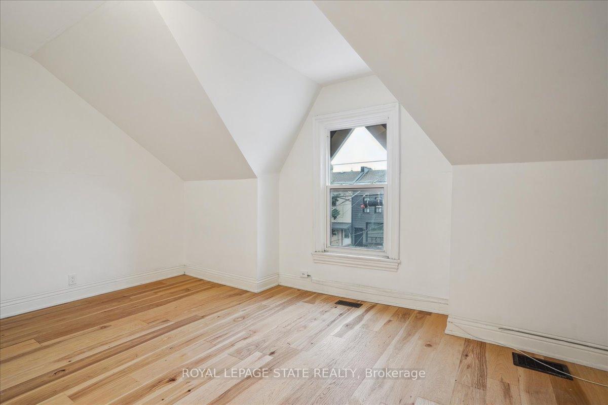 Photo 13 of 246 John Street N, Hamilton, Beasley — HOMEH