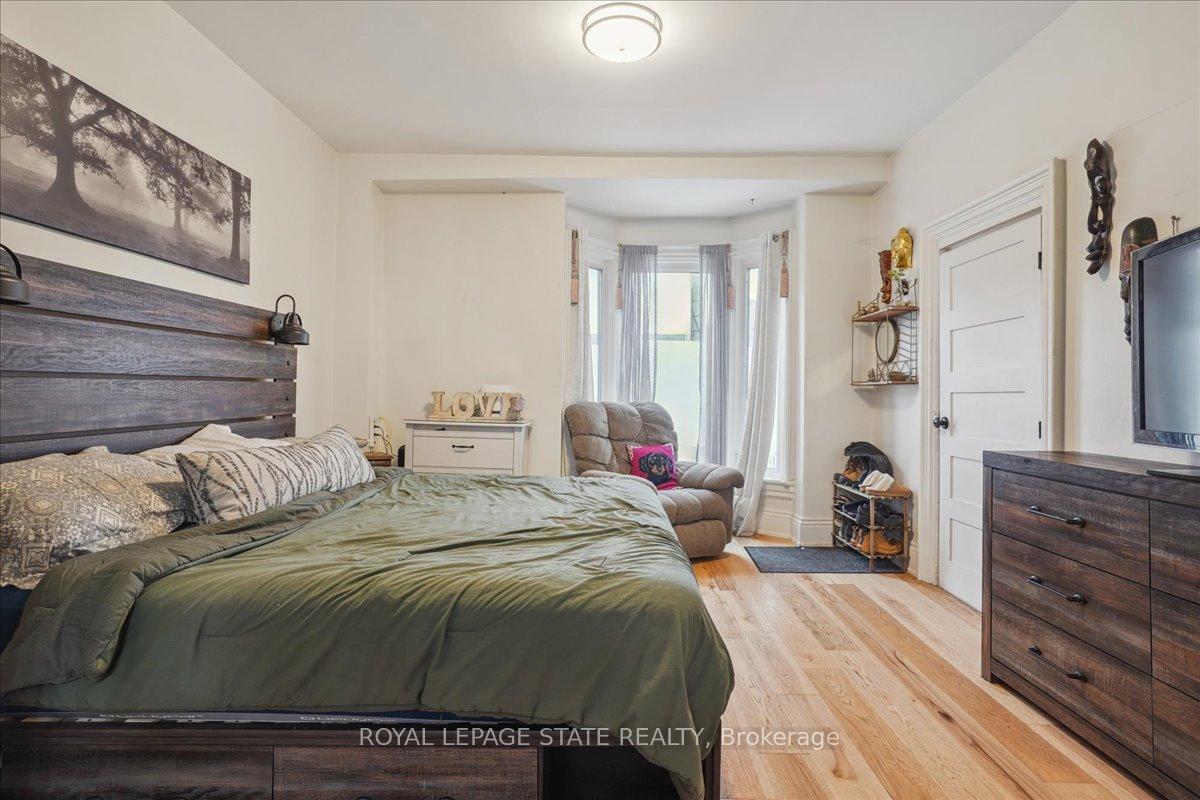 Photo 17 of 246 John Street N, Hamilton, Beasley — HOMEH
