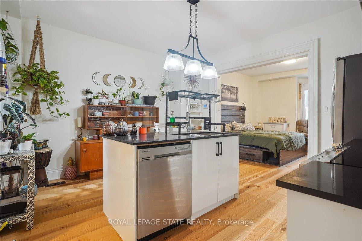 Photo 19 of 246 John Street N, Hamilton, Beasley — HOMEH
