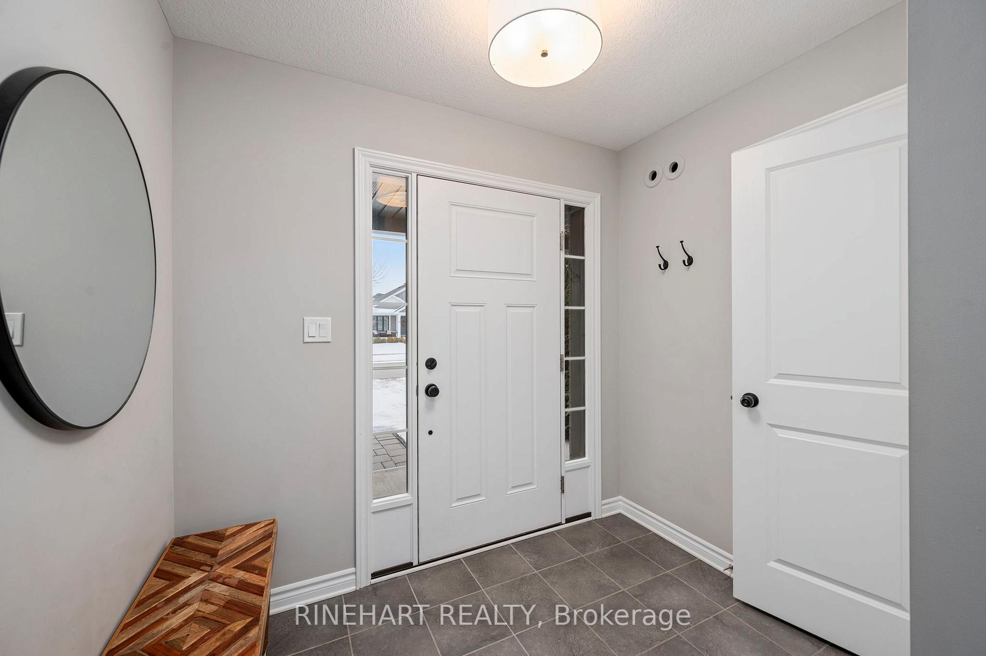 Photo 6 of 25 Ashberry Place, St. Thomas — HOMEH