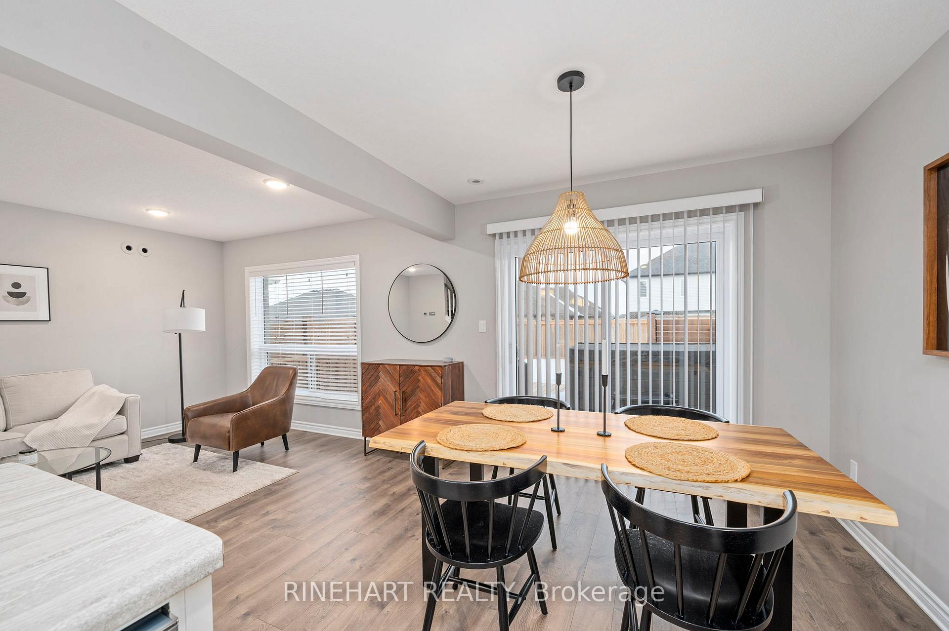Photo 12 of 25 Ashberry Place, St. Thomas — HOMEH