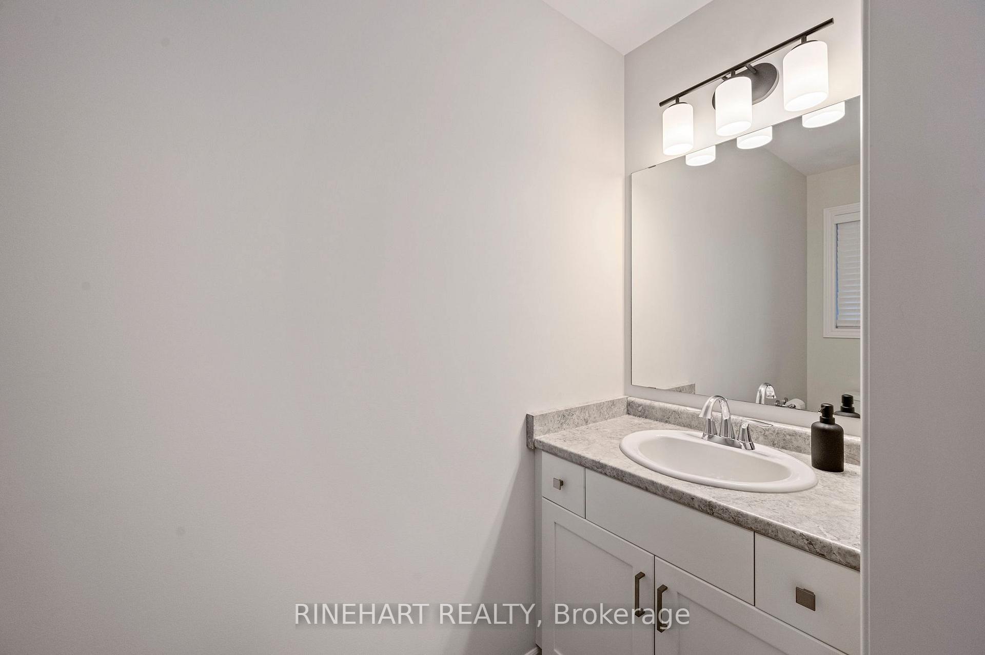 Photo 15 of 25 Ashberry Place, St. Thomas — HOMEH