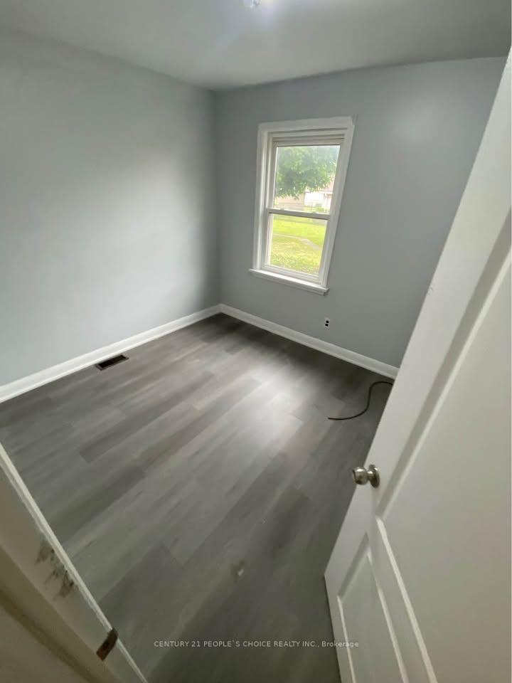 Photo 6 of 325 Bunting Road, St. Catharines, Carlton/Bunting — HOMEH