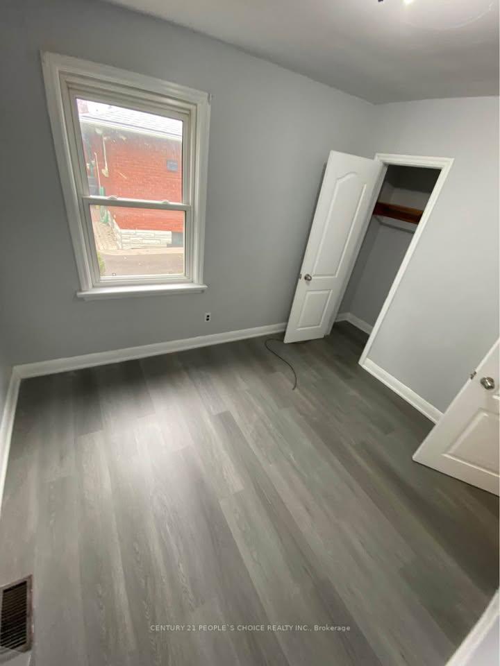 Photo 8 of 325 Bunting Road, St. Catharines, Carlton/Bunting — HOMEH