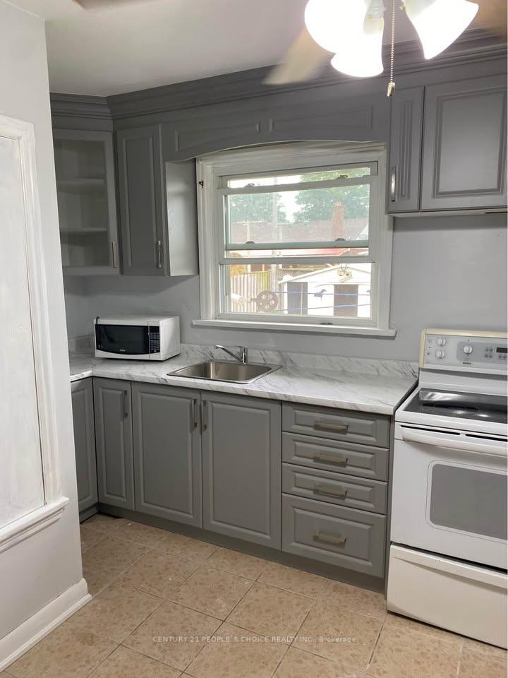 Photo 12 of 325 Bunting Road, St. Catharines, Carlton/Bunting — HOMEH