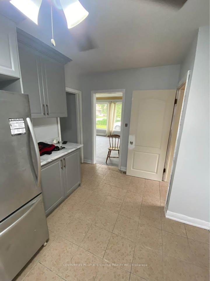 Photo 13 of 325 Bunting Road, St. Catharines, Carlton/Bunting — HOMEH