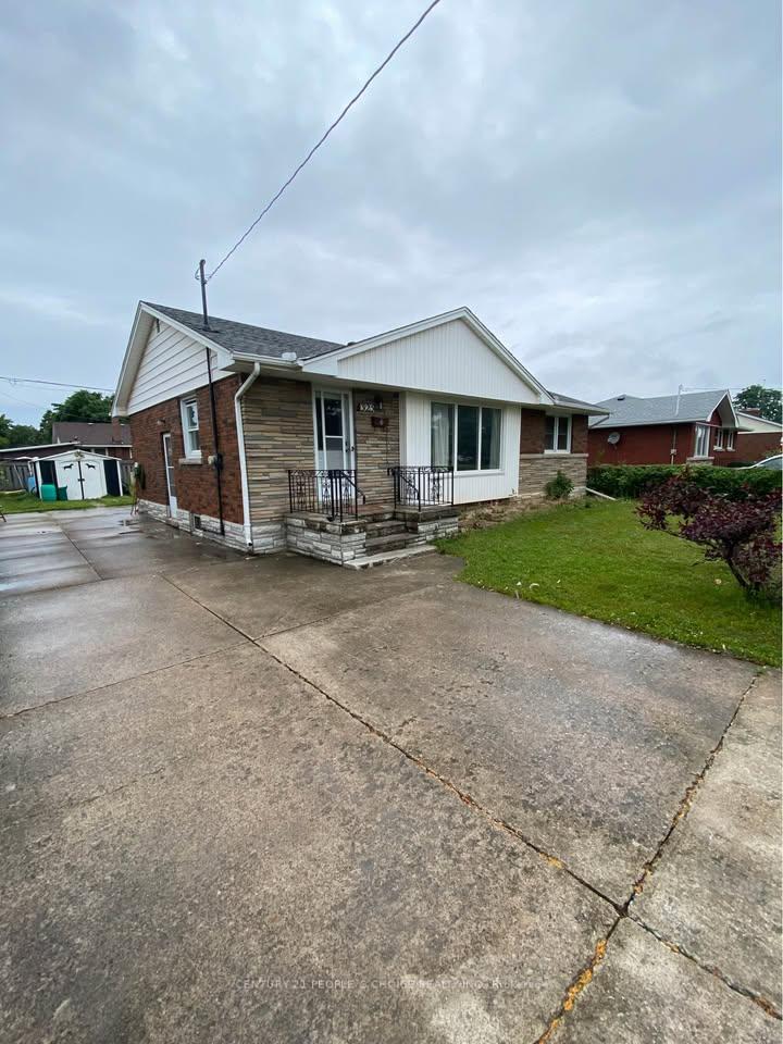 Photo 17 of 325 Bunting Road, St. Catharines, Carlton/Bunting — HOMEH