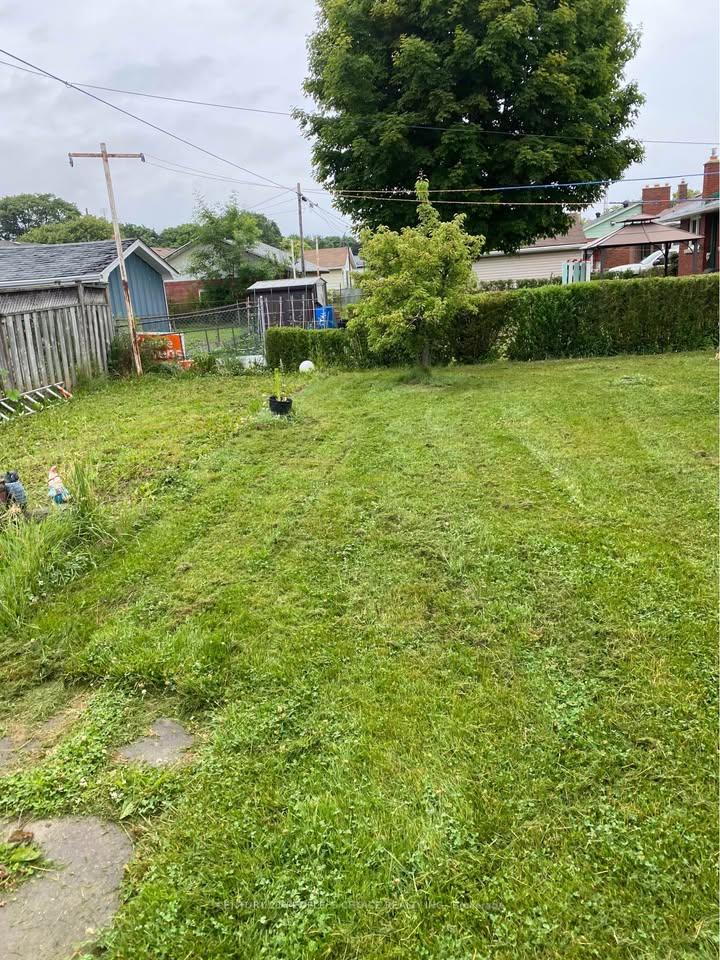 Photo 20 of 325 Bunting Road, St. Catharines, Carlton/Bunting — HOMEH