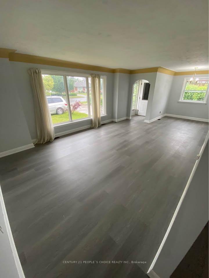 Photo 24 of 325 Bunting Road, St. Catharines, Carlton/Bunting — HOMEH