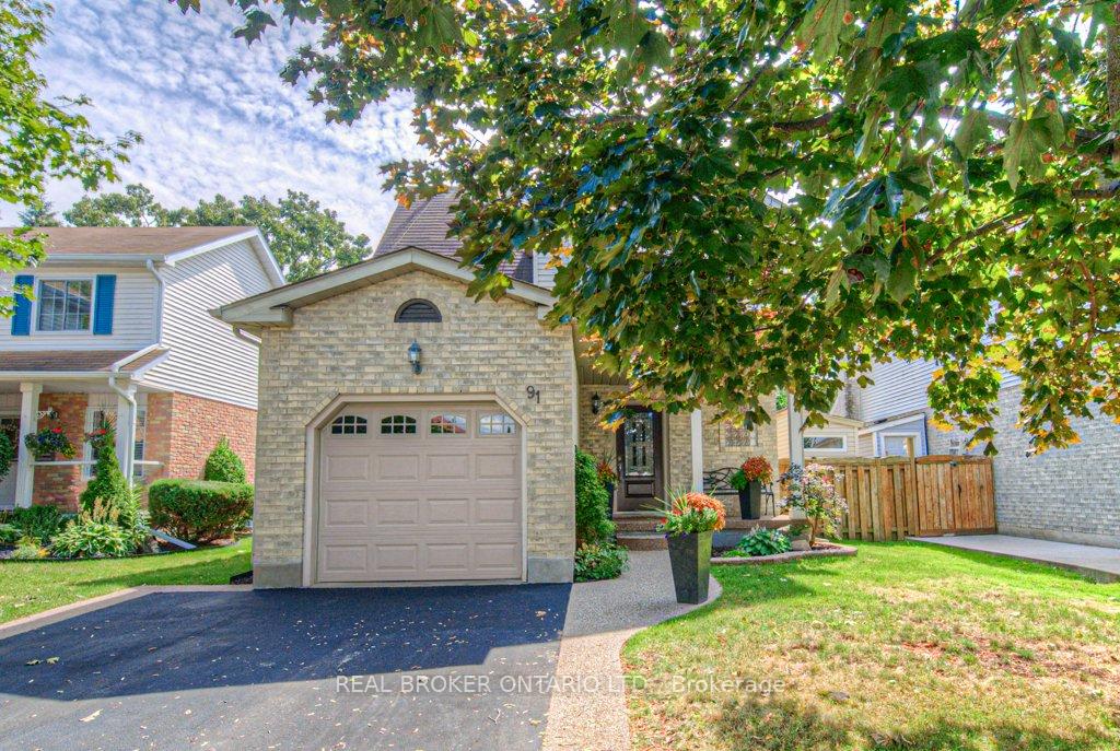 Photo 2 of 91 Ironstone Drive, Cambridge — HOMEH