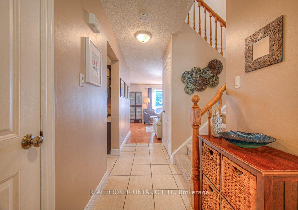 Photo 7 of 91 Ironstone Drive, Cambridge — HOMEH