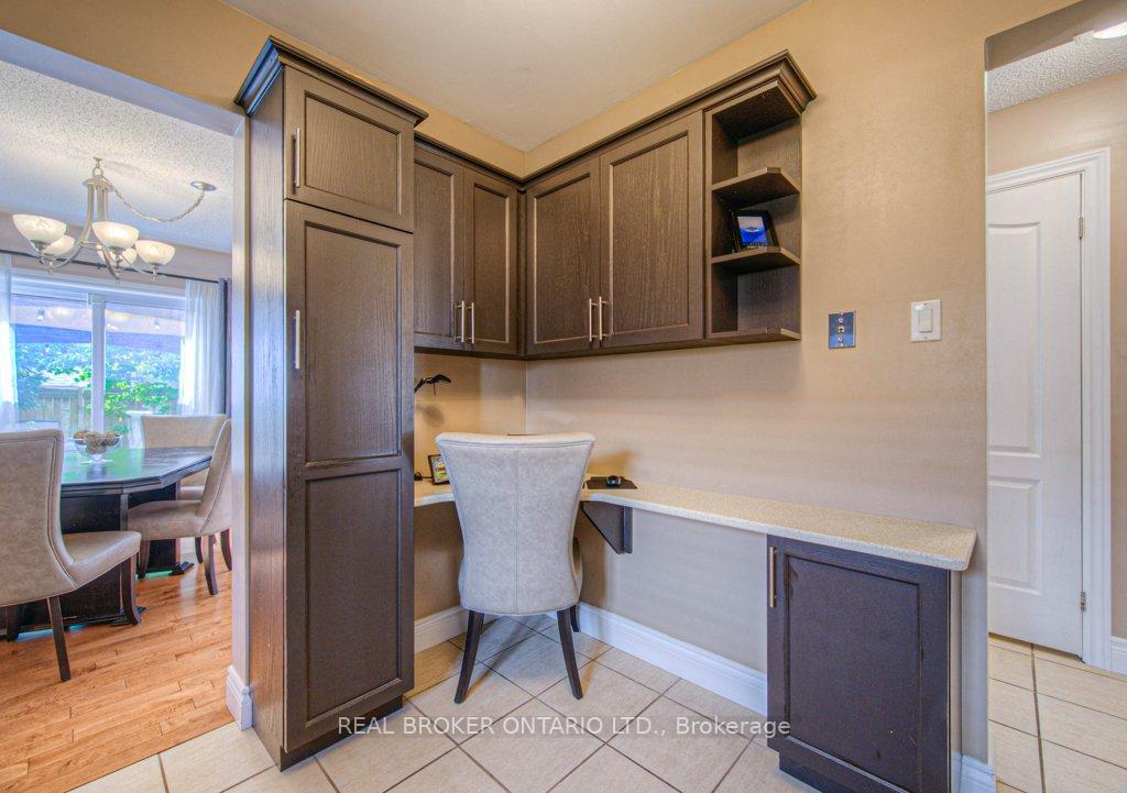 Photo 9 of 91 Ironstone Drive, Cambridge — HOMEH