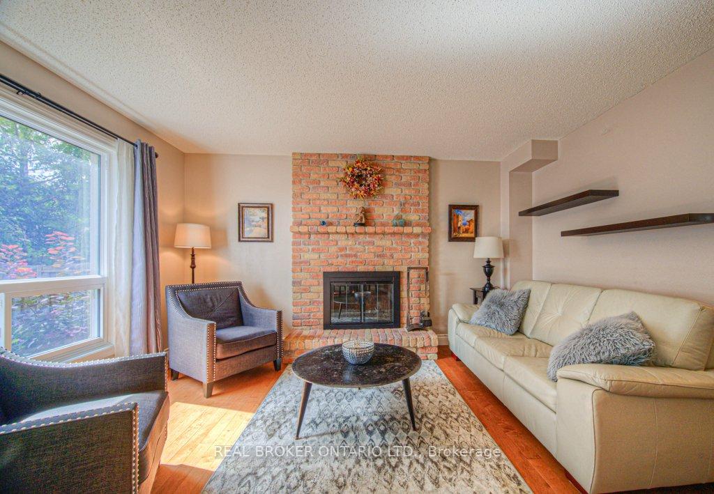 Photo 19 of 91 Ironstone Drive, Cambridge — HOMEH