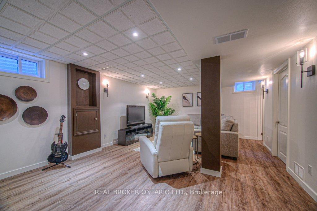 Photo 26 of 91 Ironstone Drive, Cambridge — HOMEH
