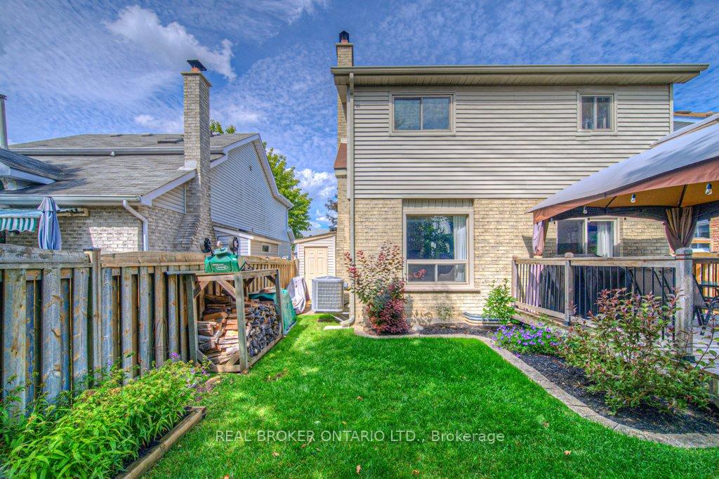 Photo 39 of 91 Ironstone Drive, Cambridge — HOMEH