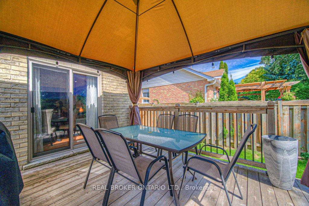 Photo 40 of 91 Ironstone Drive, Cambridge — HOMEH