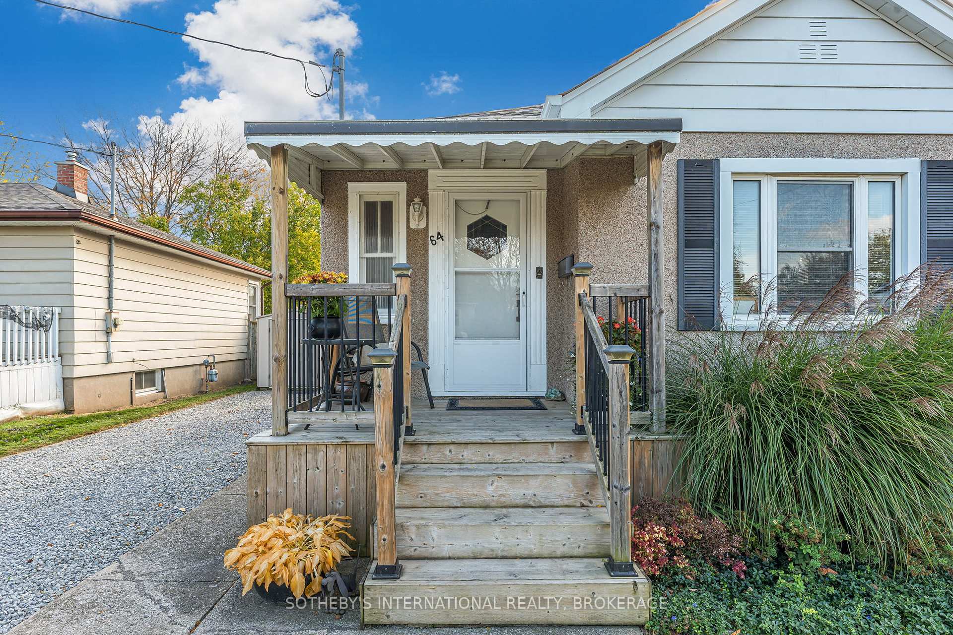 Photo 3 of 64 Scott Street W, St. Catharines, Haig — HOMEH
