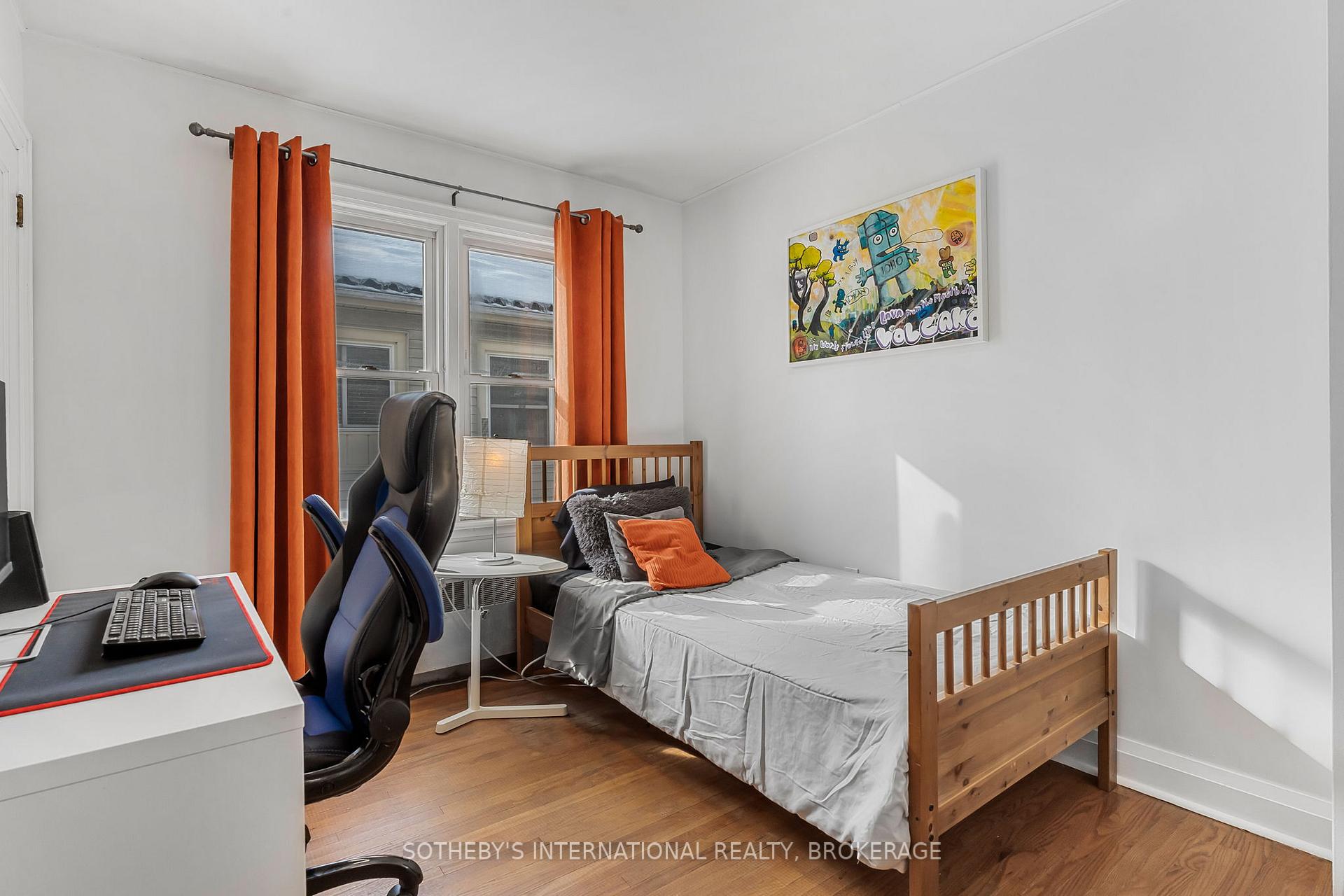 Photo 13 of 64 Scott Street W, St. Catharines, Haig — HOMEH