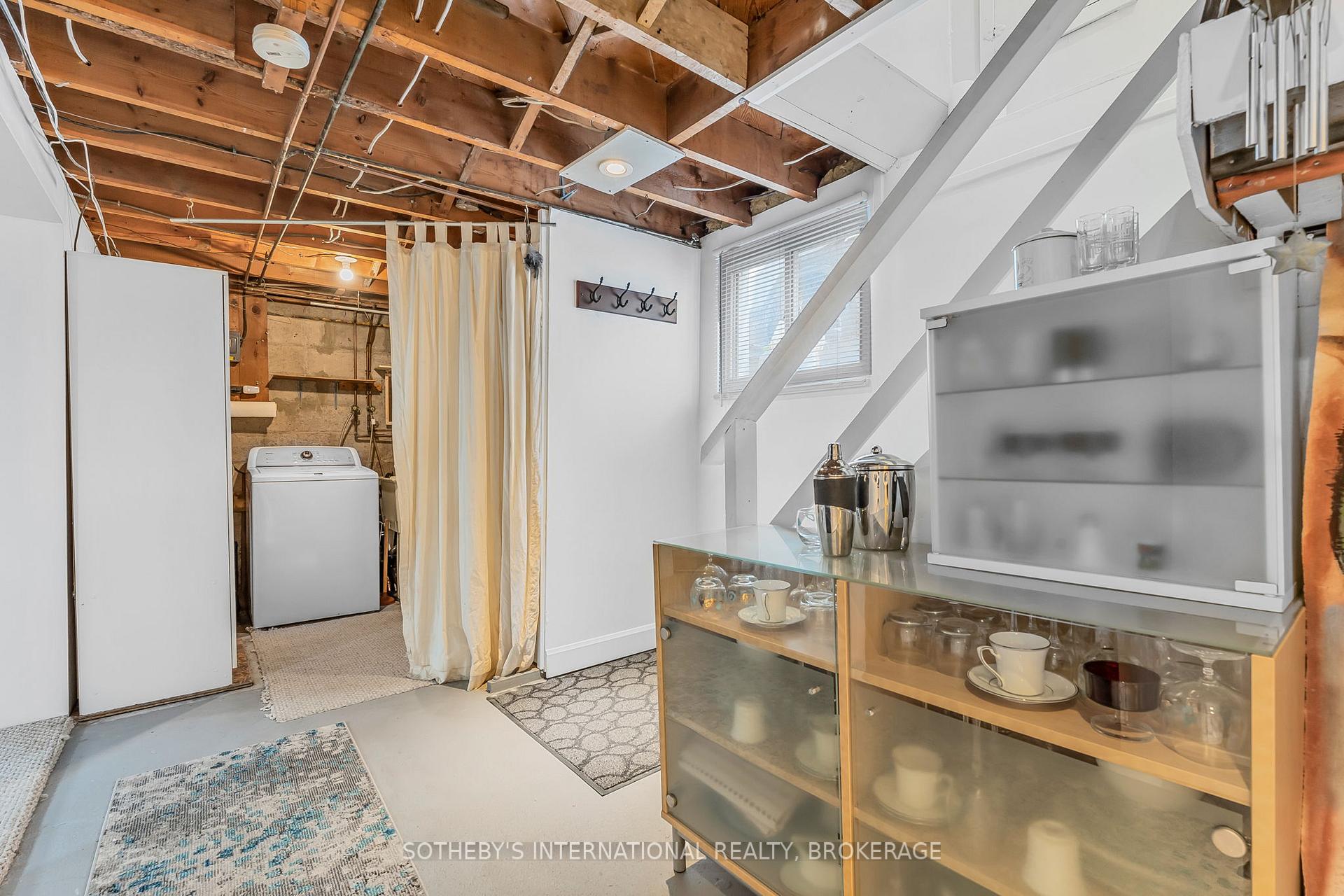 Photo 17 of 64 Scott Street W, St. Catharines, Haig — HOMEH