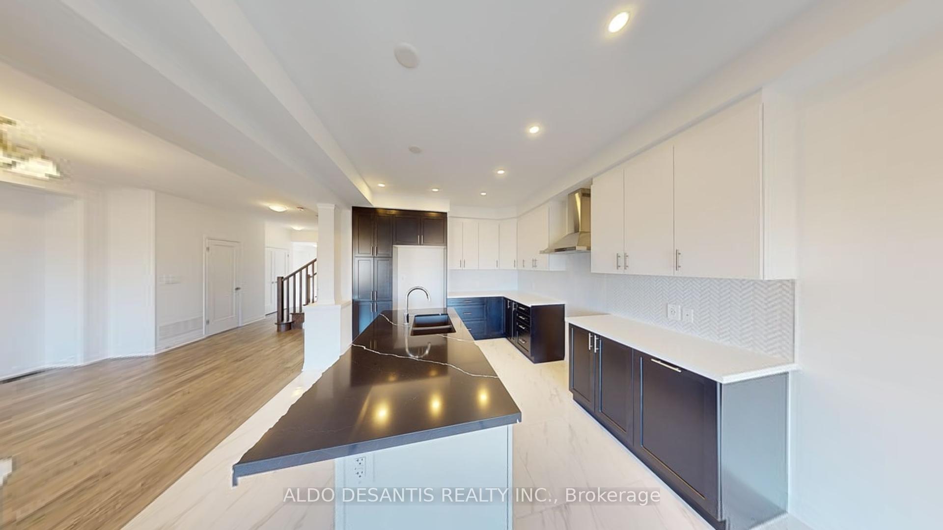 Photo 7 of 176 Cittadella Boulevard, Hamilton, Rural Glanbrook — HOMEH