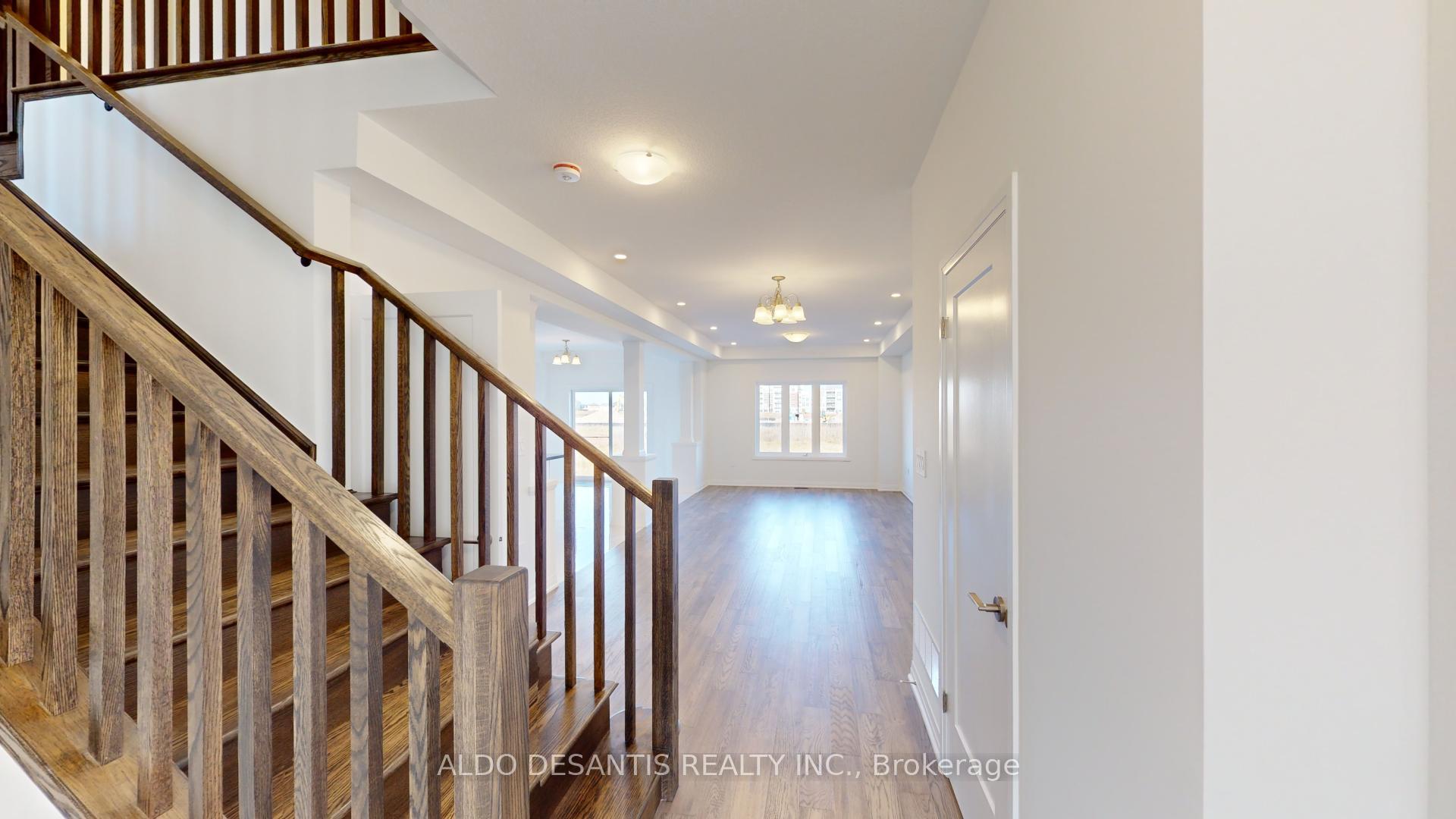 Photo 11 of 176 Cittadella Boulevard, Hamilton, Rural Glanbrook — HOMEH