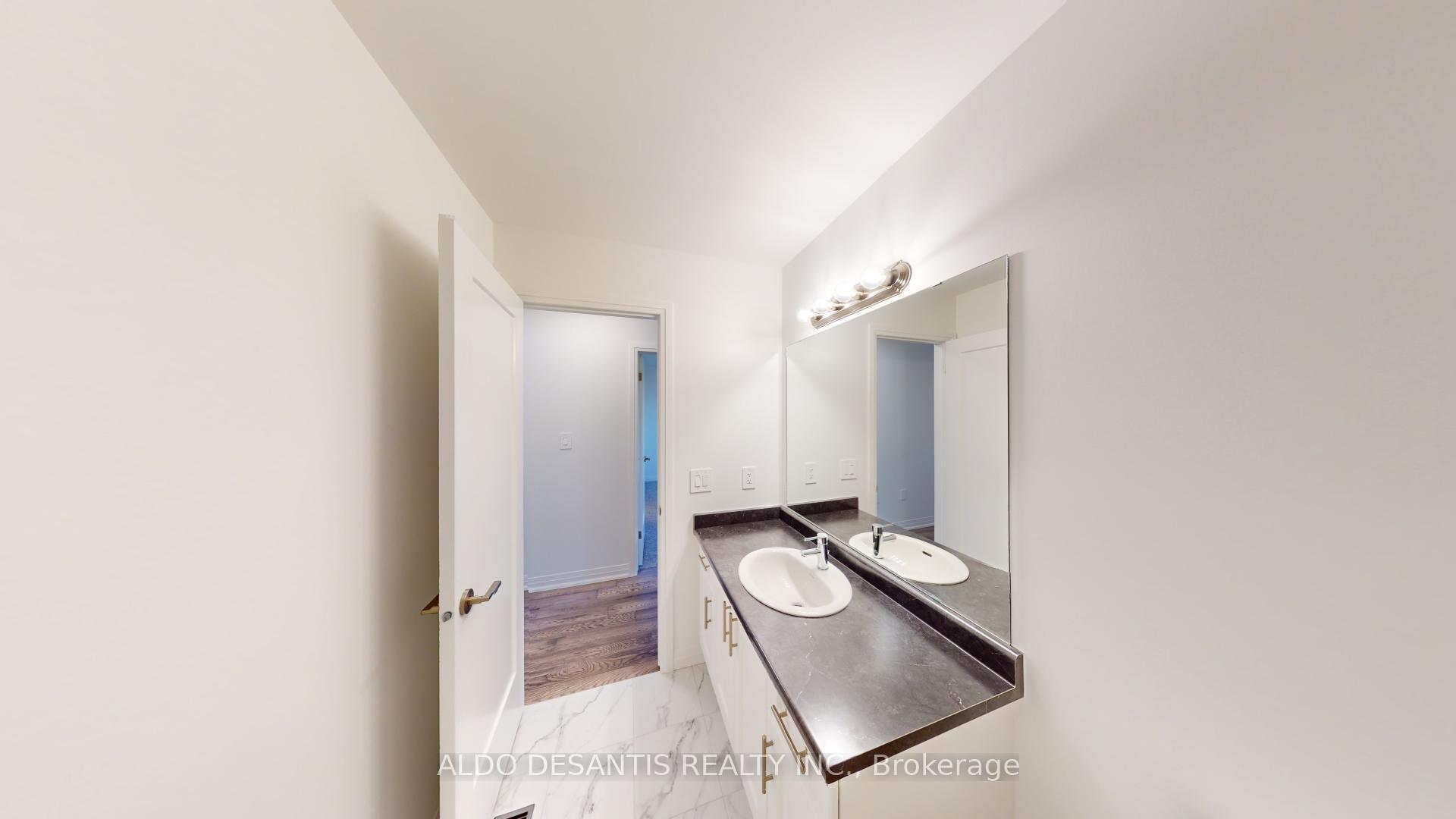 Photo 14 of 176 Cittadella Boulevard, Hamilton, Rural Glanbrook — HOMEH
