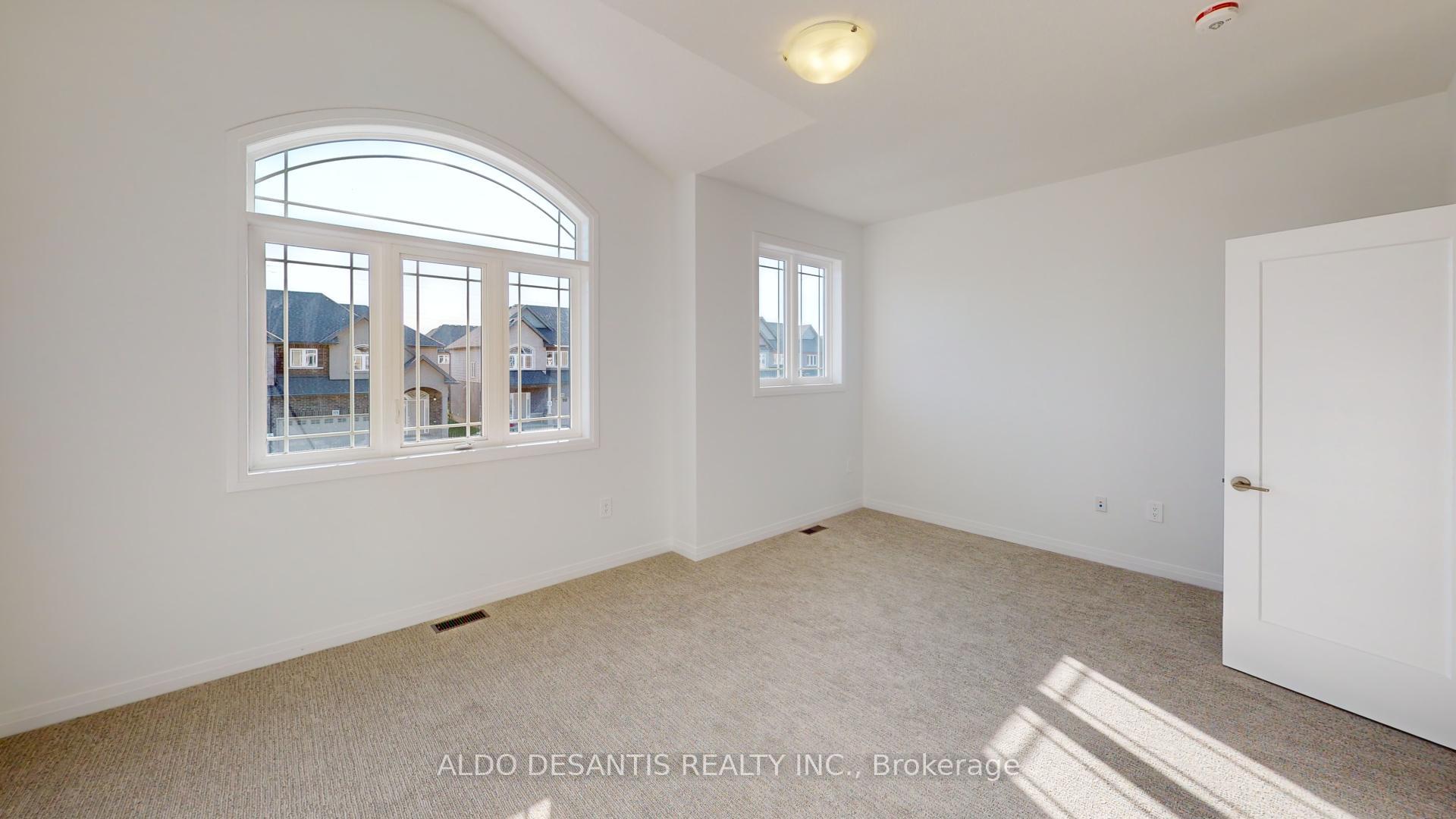 Photo 20 of 176 Cittadella Boulevard, Hamilton, Rural Glanbrook — HOMEH