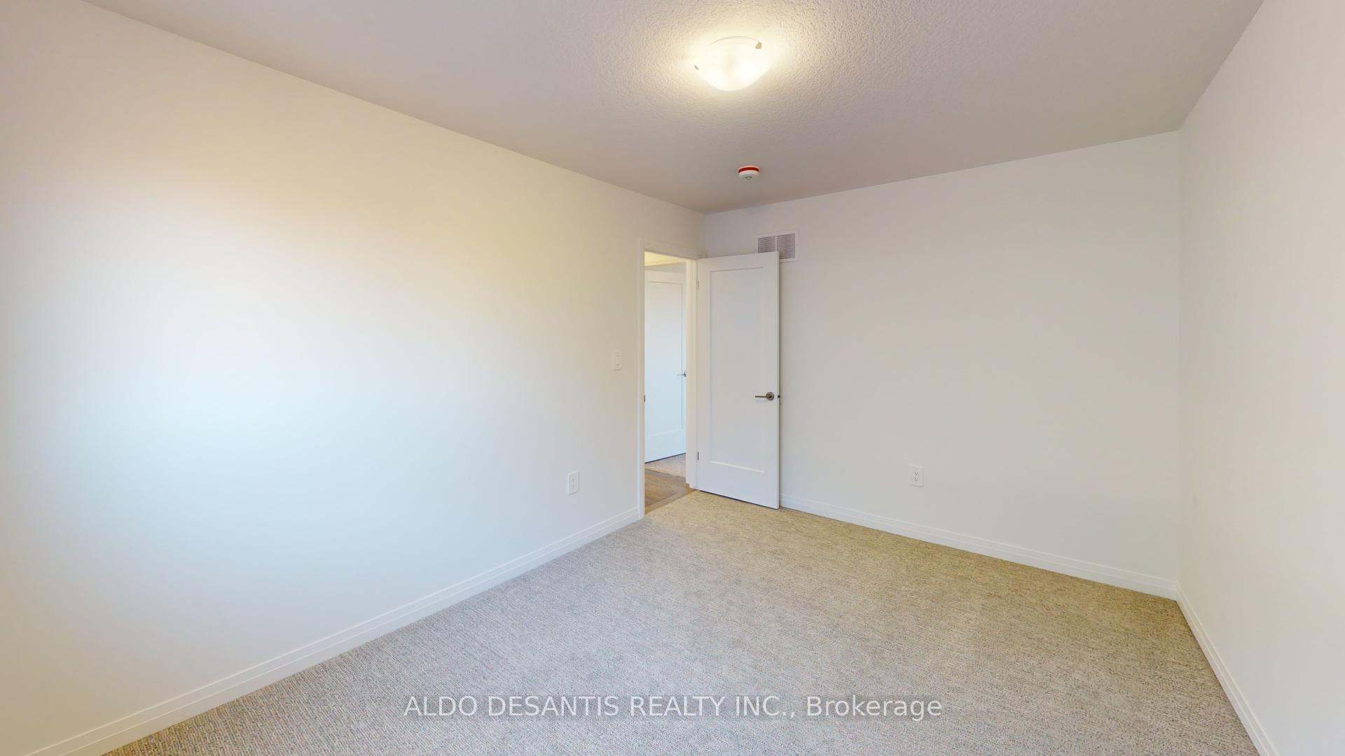 Photo 23 of 176 Cittadella Boulevard, Hamilton, Rural Glanbrook — HOMEH
