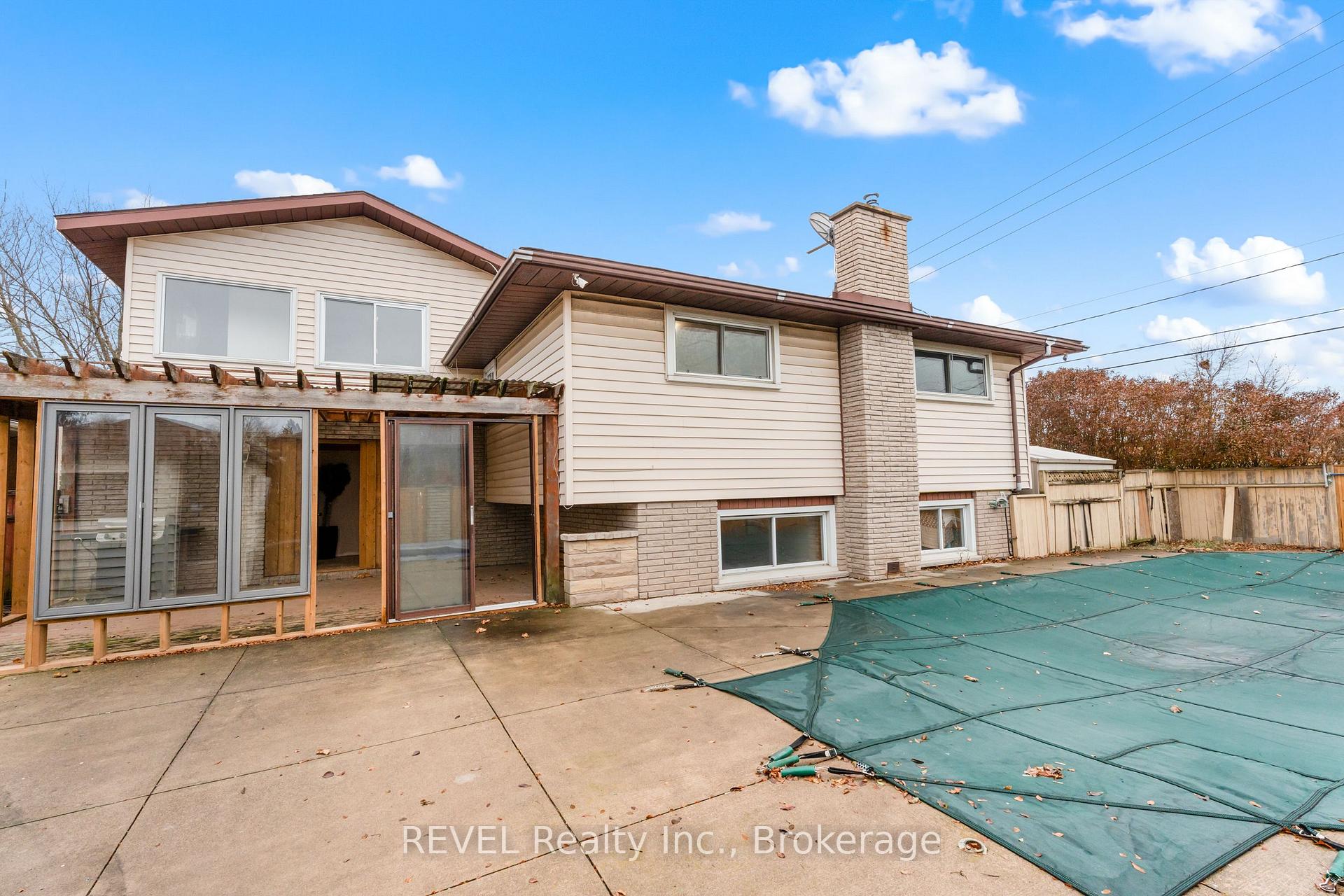 Photo 26 of 1 Prince Edward Drive, St. Catharines, Lakeport — HOMEH