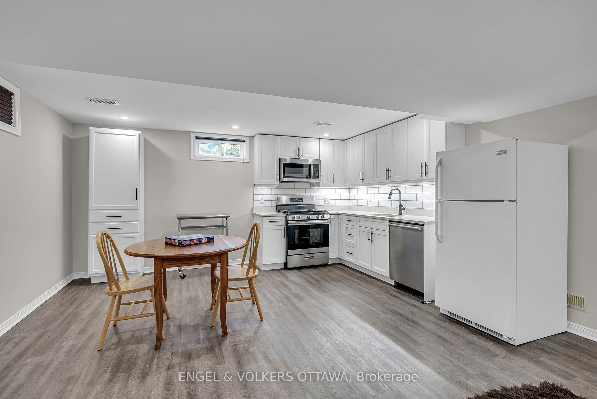 Photo 24 of 8 Randall James Drive, Ottawa, Stittsville (Central) — HOMEH