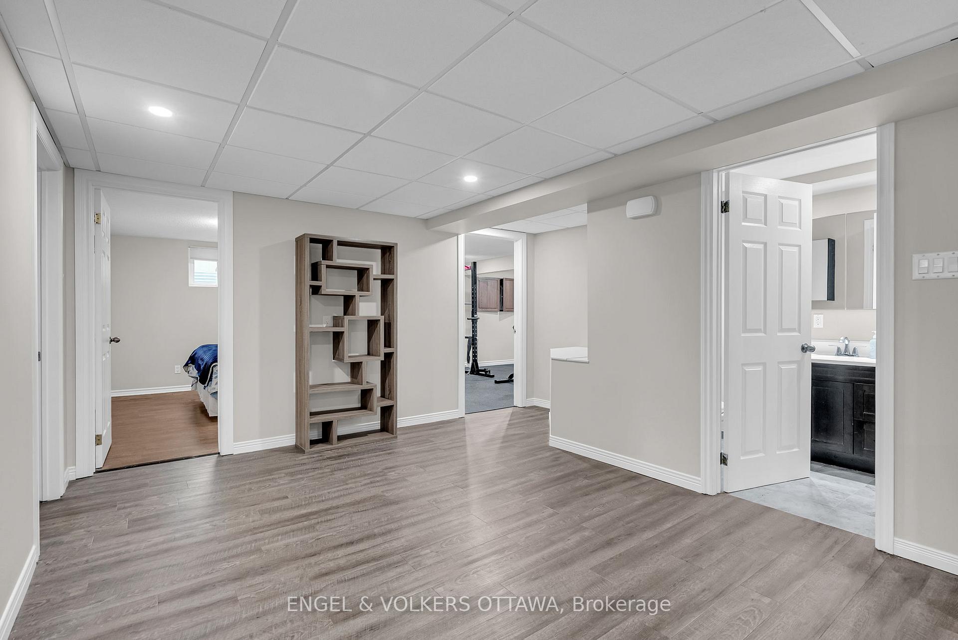 Photo 25 of 8 Randall James Drive, Ottawa, Stittsville (Central) — HOMEH