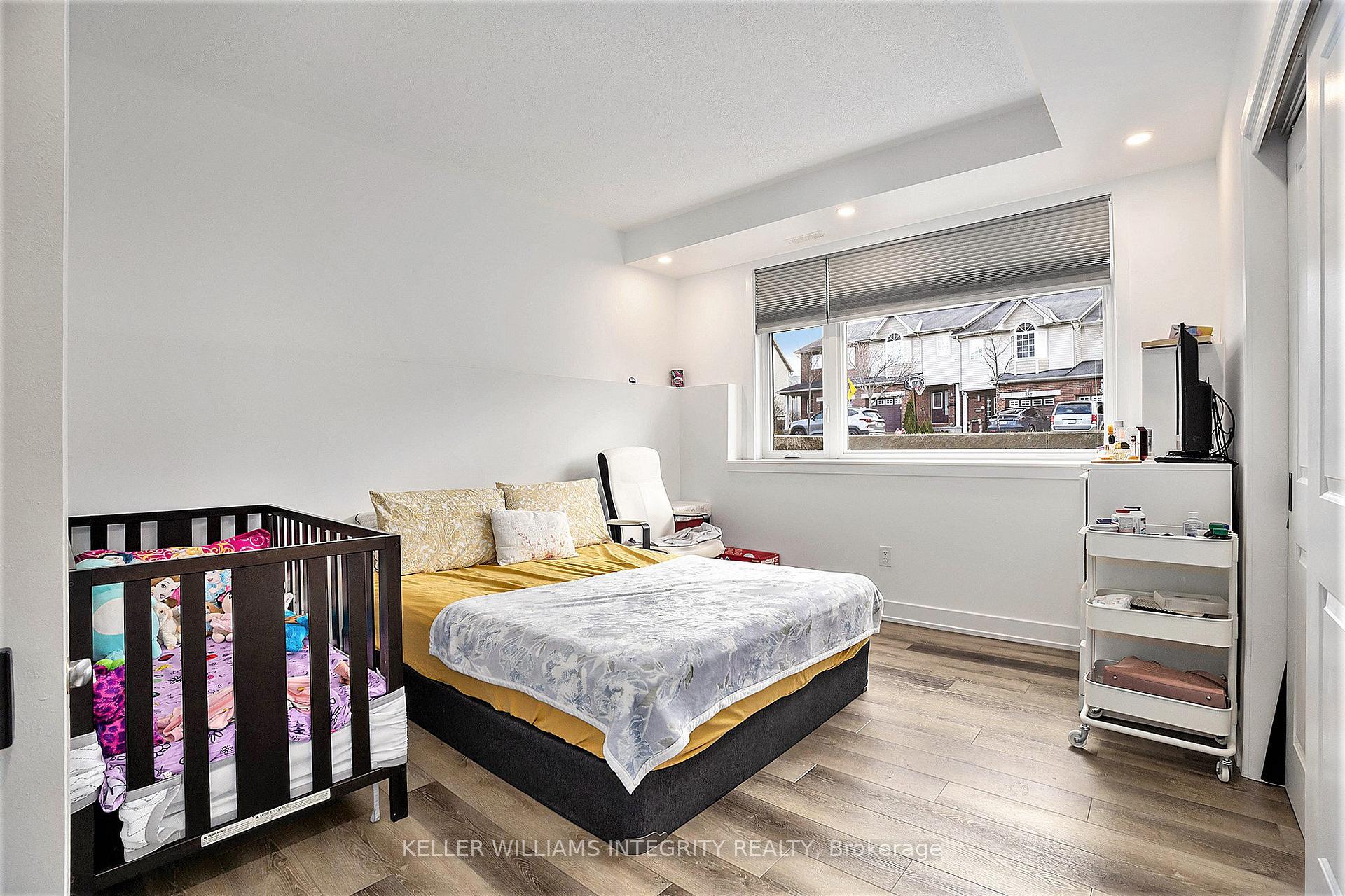 Photo 8 of Unit E, 390 Rolling Meadow Crescent E, Ottawa, Mer Bleue/Bradley Estates/Anderson Park — HOMEH