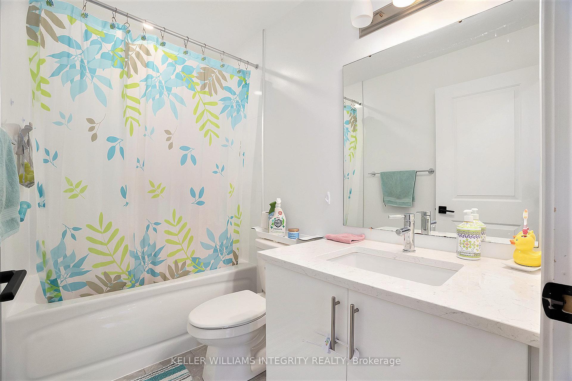 Photo 11 of Unit E, 390 Rolling Meadow Crescent E, Ottawa, Mer Bleue/Bradley Estates/Anderson Park — HOMEH