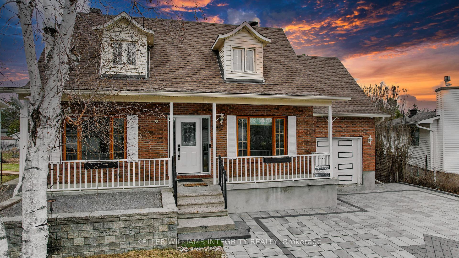 Front of 44 Poole Creek Crescent
