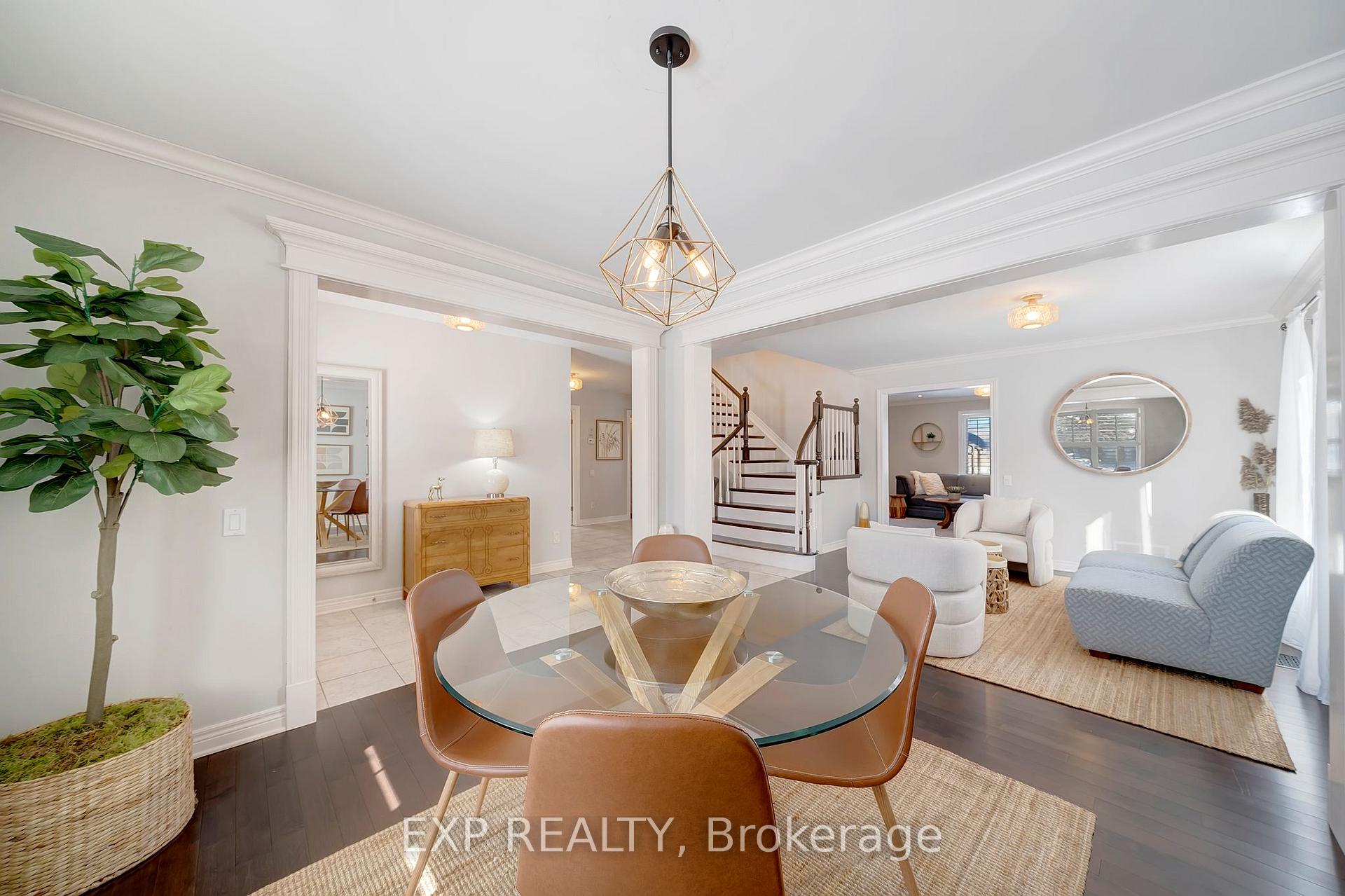 Photo 5 of 23 Wilfrid Laurier Crescent, St. Catharines, Secord Woods — HOMEH