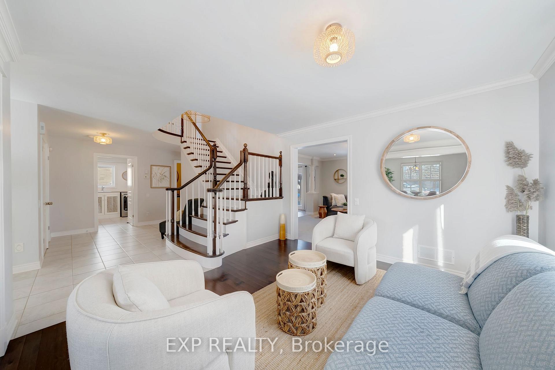Photo 7 of 23 Wilfrid Laurier Crescent, St. Catharines, Secord Woods — HOMEH