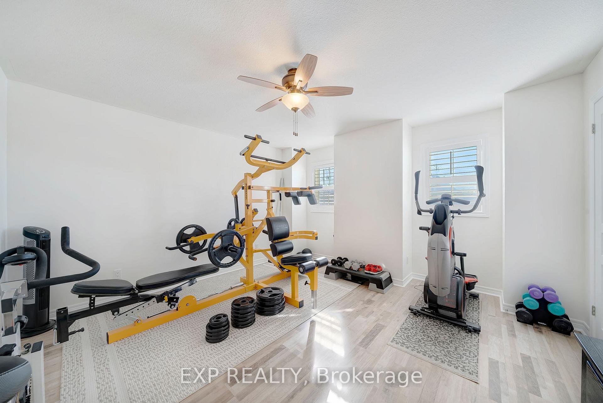 Photo 26 of 23 Wilfrid Laurier Crescent, St. Catharines, Secord Woods — HOMEH
