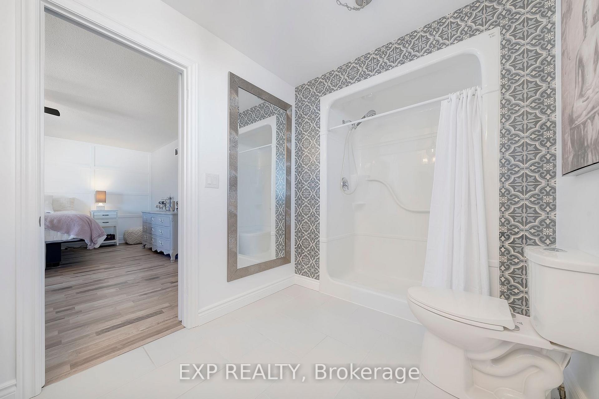 Photo 32 of 23 Wilfrid Laurier Crescent, St. Catharines, Secord Woods — HOMEH
