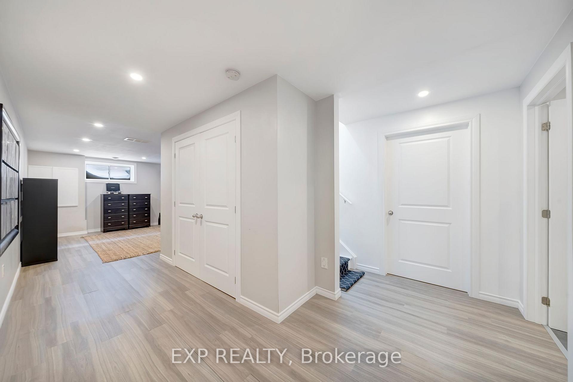 Photo 33 of 23 Wilfrid Laurier Crescent, St. Catharines, Secord Woods — HOMEH