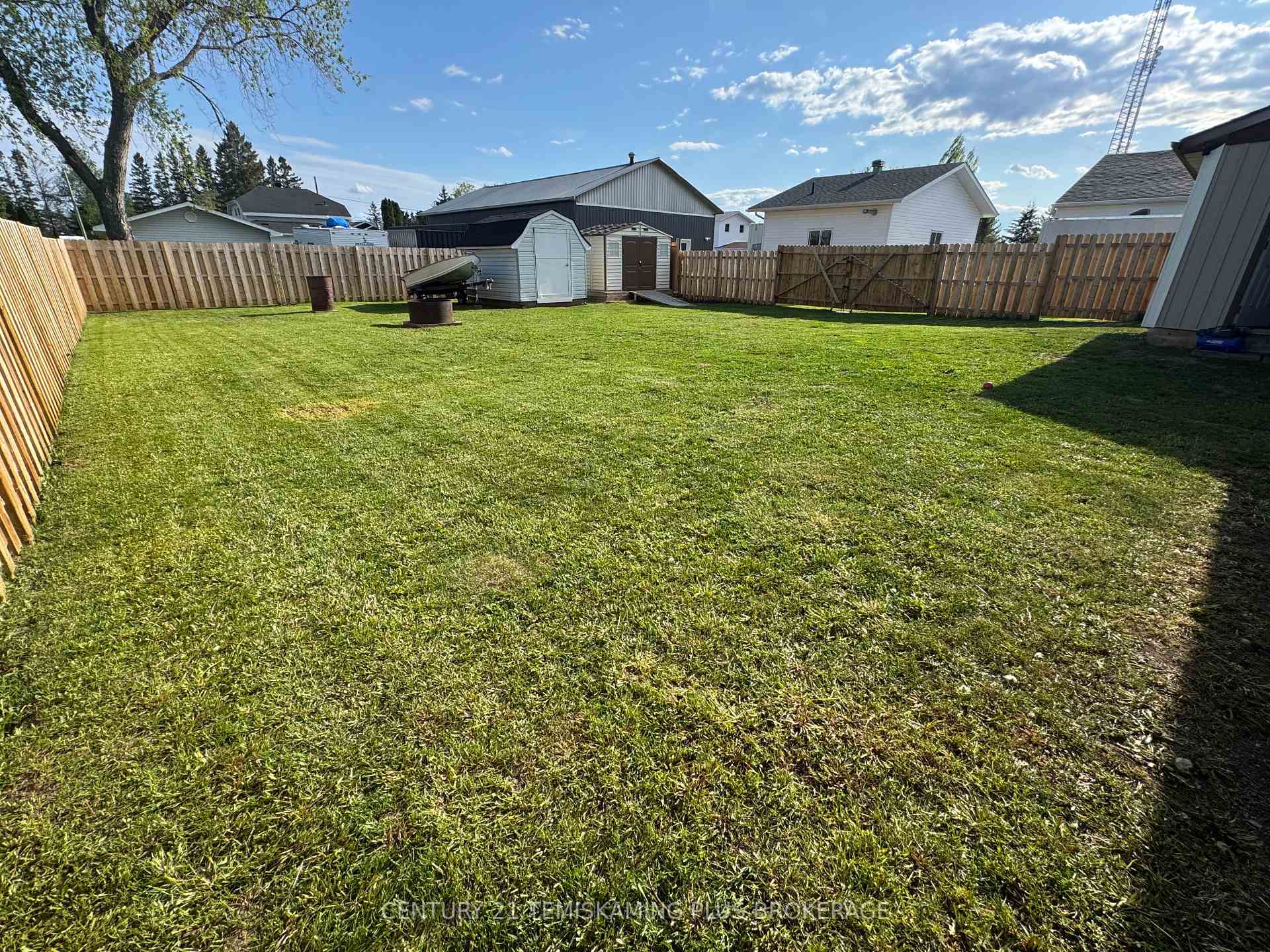 Photo 4 of 43 Tenth Street E, Armstrong, Earlton — HOMEH
