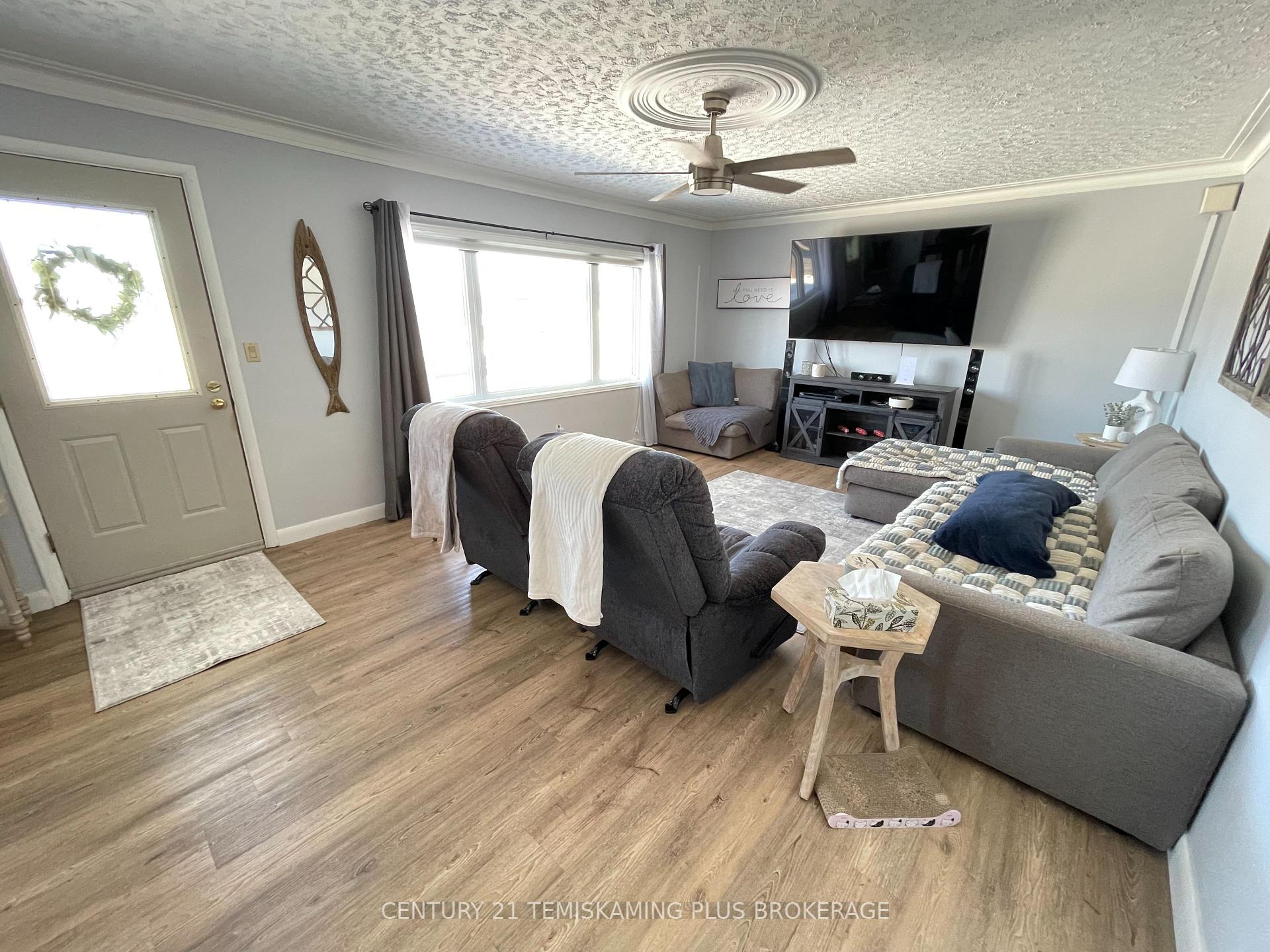 Photo 14 of 43 Tenth Street E, Armstrong, Earlton — HOMEH