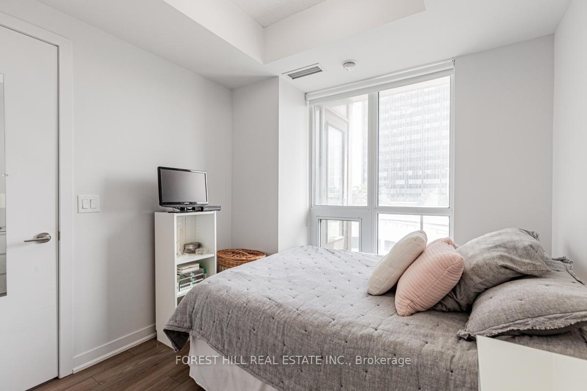 Photo 17 of Unit 501, 60 Berwick Avenue, Toronto, Yonge-Eglinton — HOMEH