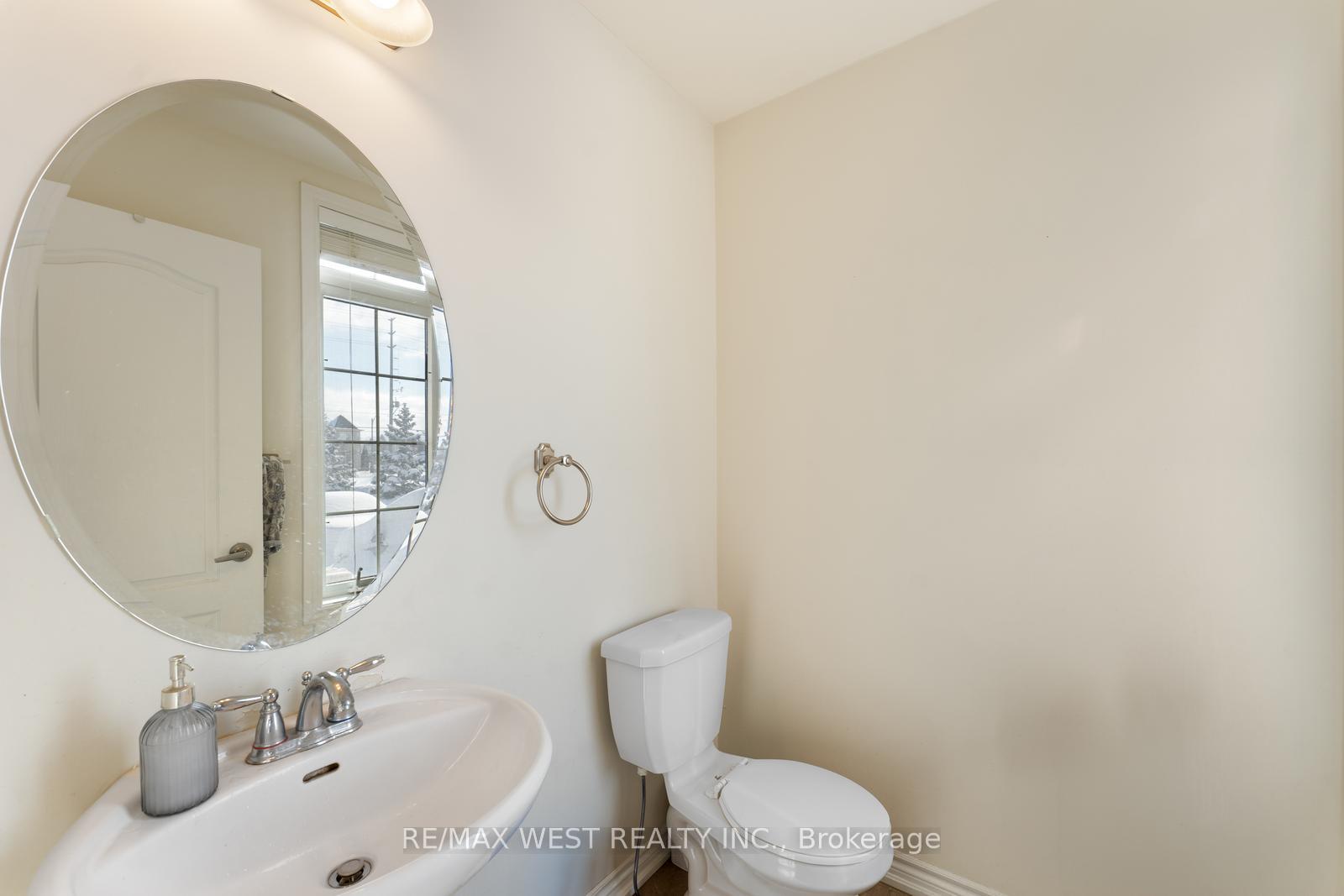 Photo 14 of 33 Lone Rock Circle, Brampton, Bram East — HOMEH
