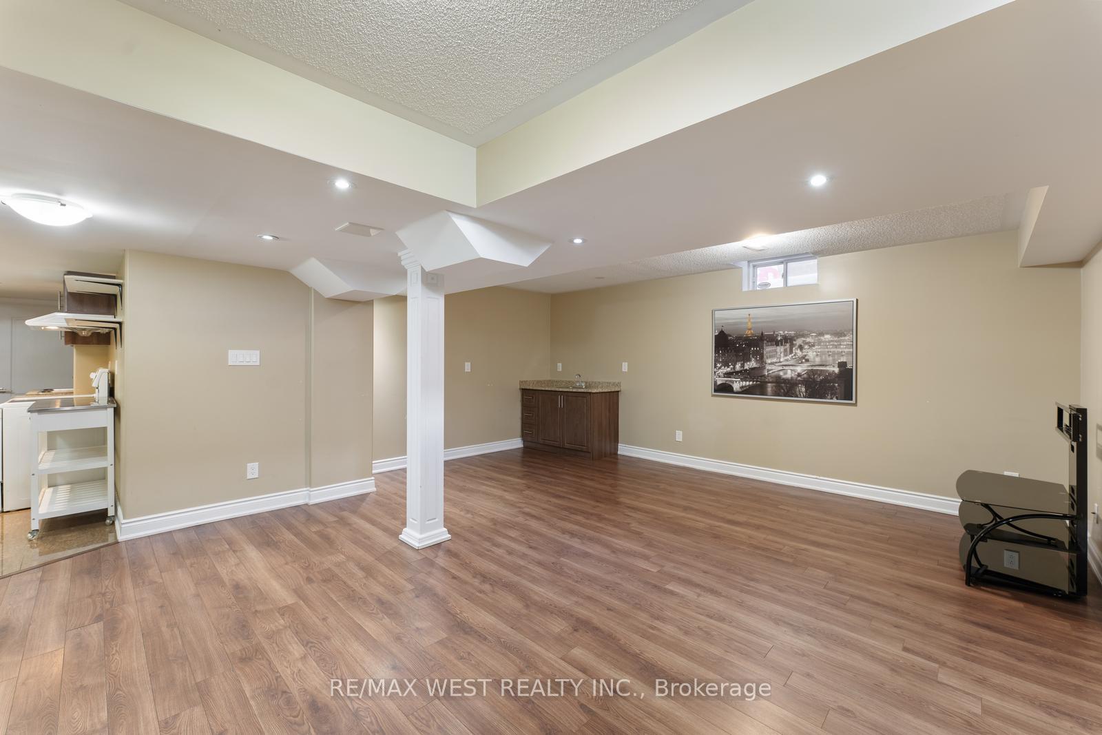 Photo 28 of 33 Lone Rock Circle, Brampton, Bram East — HOMEH
