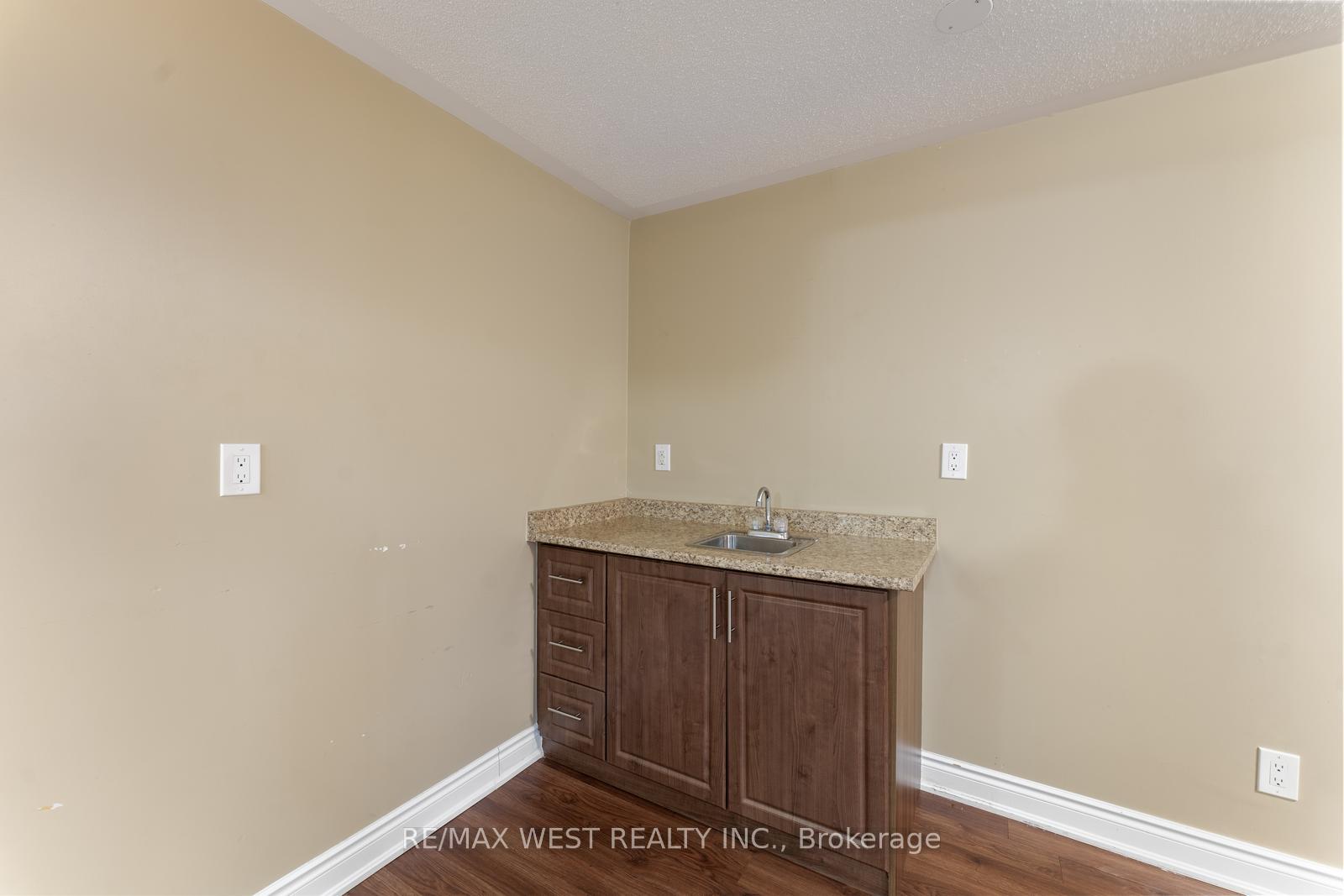Photo 30 of 33 Lone Rock Circle, Brampton, Bram East — HOMEH