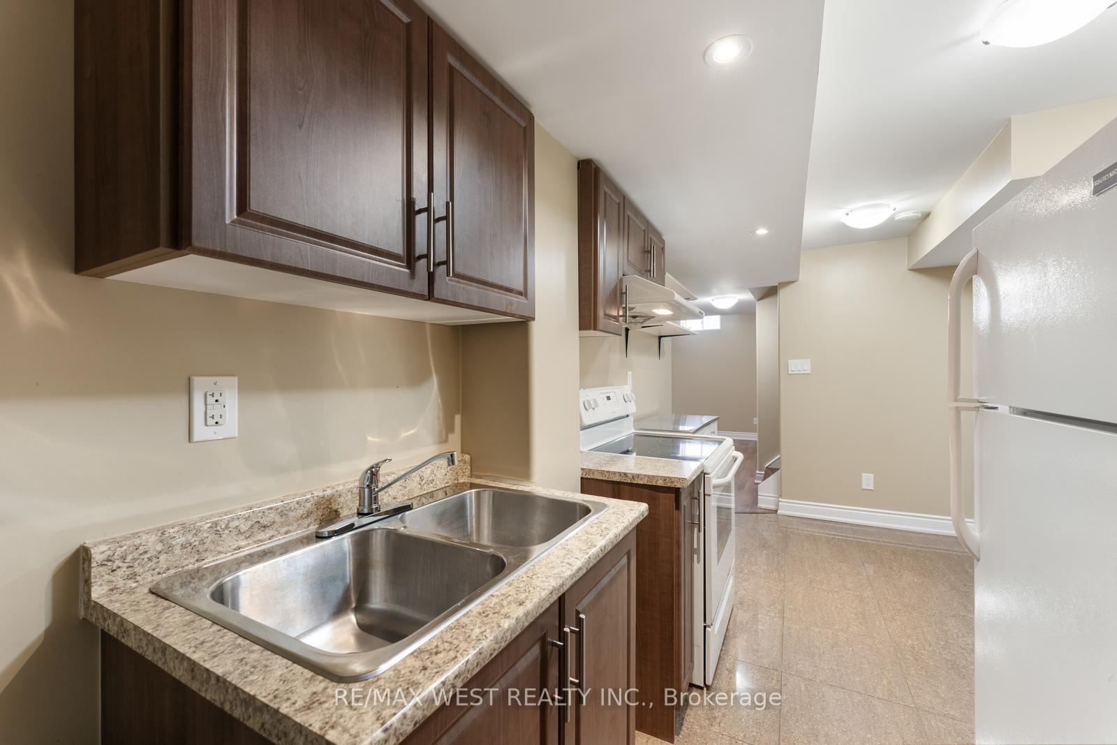 Photo 32 of 33 Lone Rock Circle, Brampton, Bram East — HOMEH