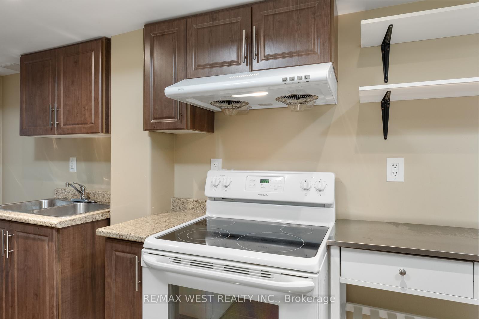 Photo 33 of 33 Lone Rock Circle, Brampton, Bram East — HOMEH