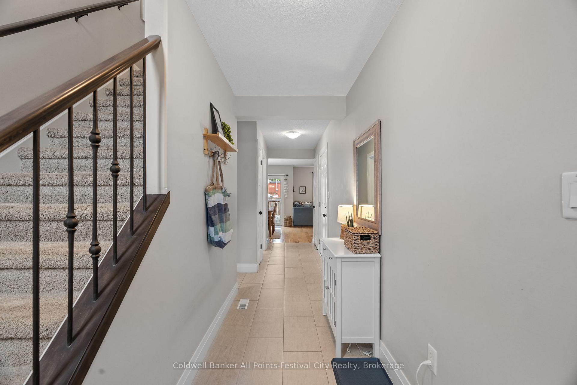 Photo 6 of 248 Christina Court, Goderich, Goderich (Town) — HOMEH
