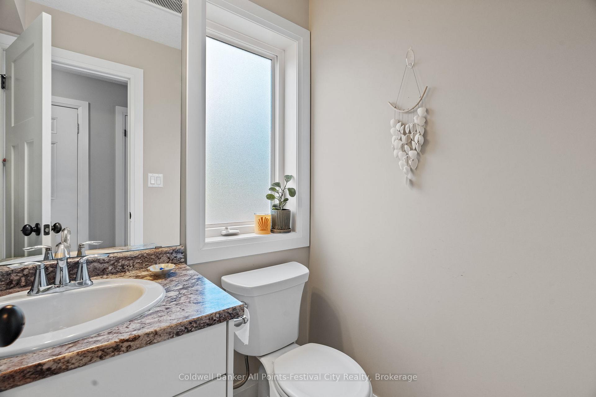 Photo 12 of 248 Christina Court, Goderich, Goderich (Town) — HOMEH