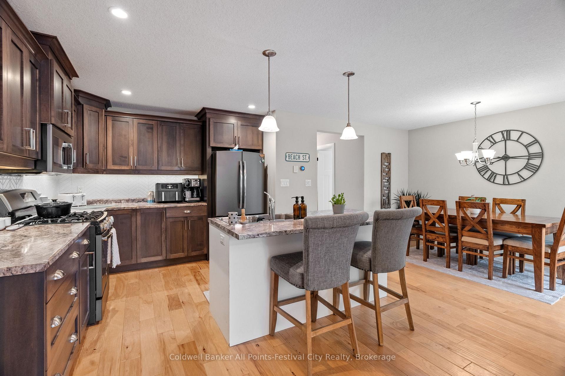 Photo 8 of 248 Christina Court, Goderich, Goderich (Town) — HOMEH